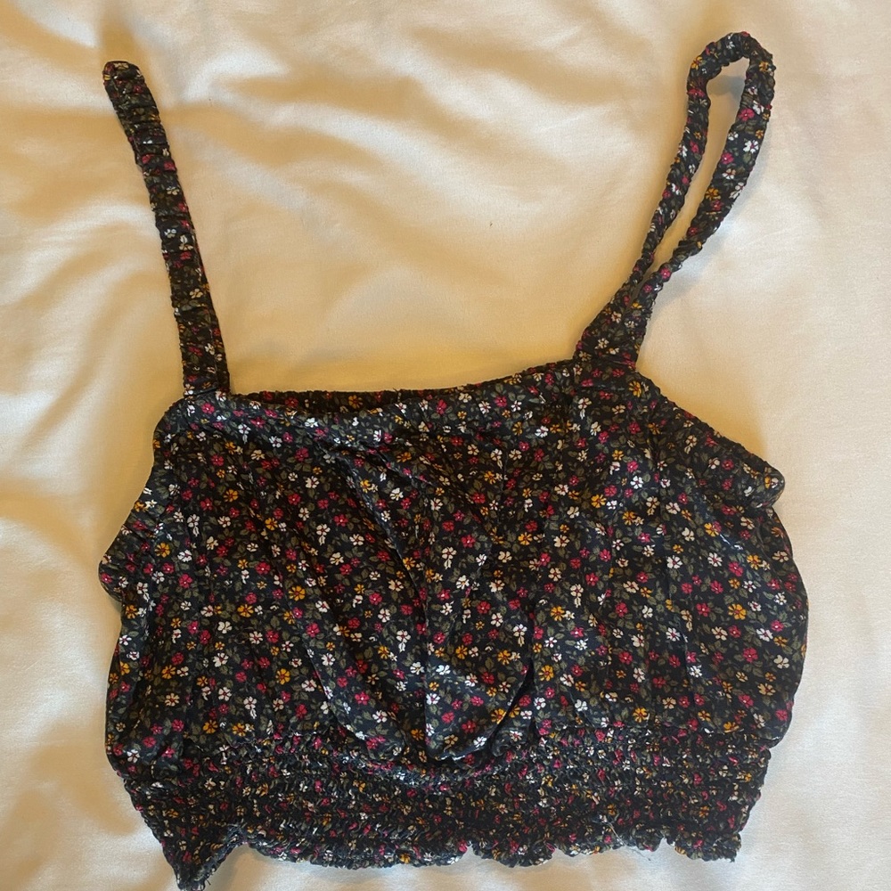 Aeropostale black flowered crop top